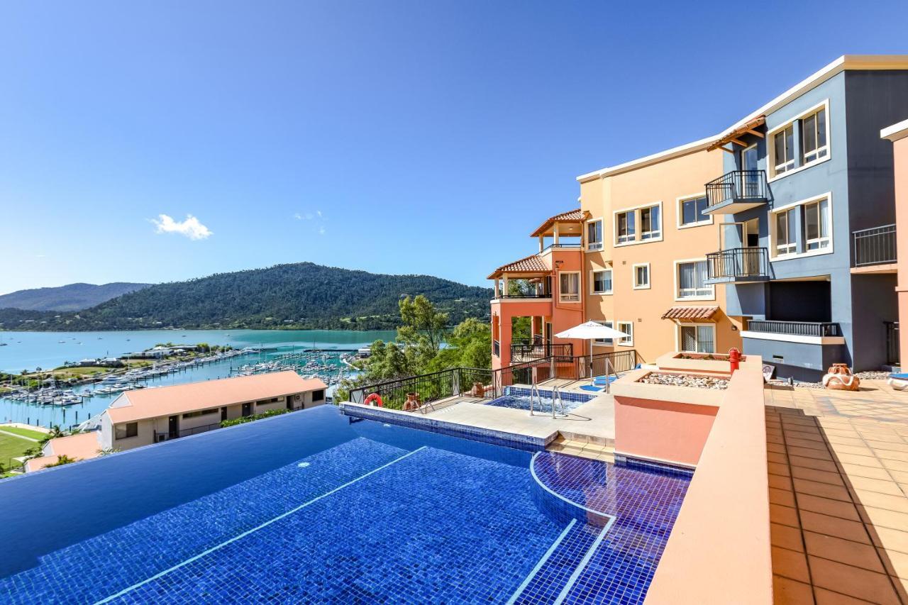 Martinique Whitsunday Resort Эйрли-Бич Экстерьер фото