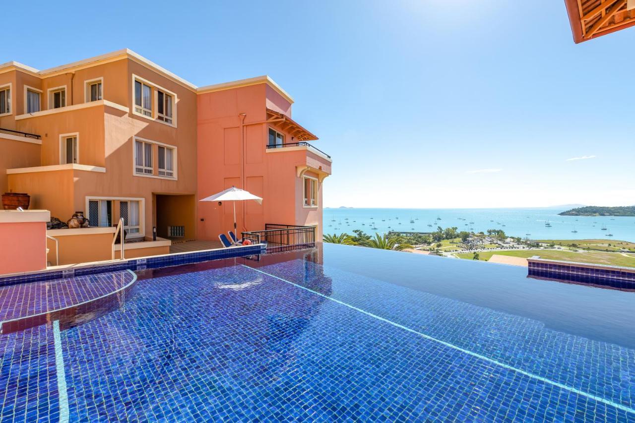 Martinique Whitsunday Resort Эйрли-Бич Экстерьер фото