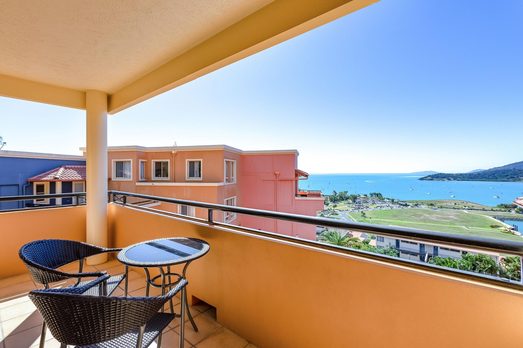 Martinique Whitsunday Resort Эйрли-Бич Экстерьер фото