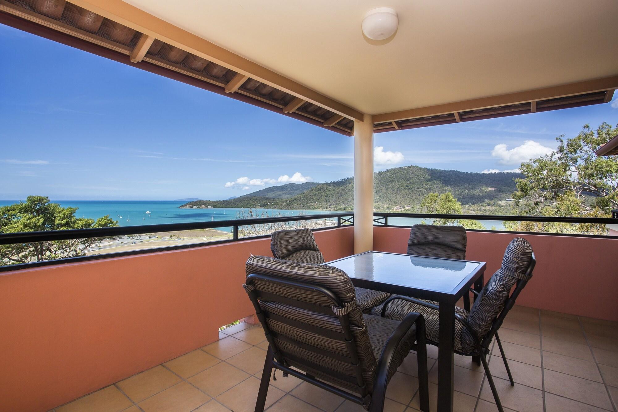 Martinique Whitsunday Resort Эйрли-Бич Экстерьер фото