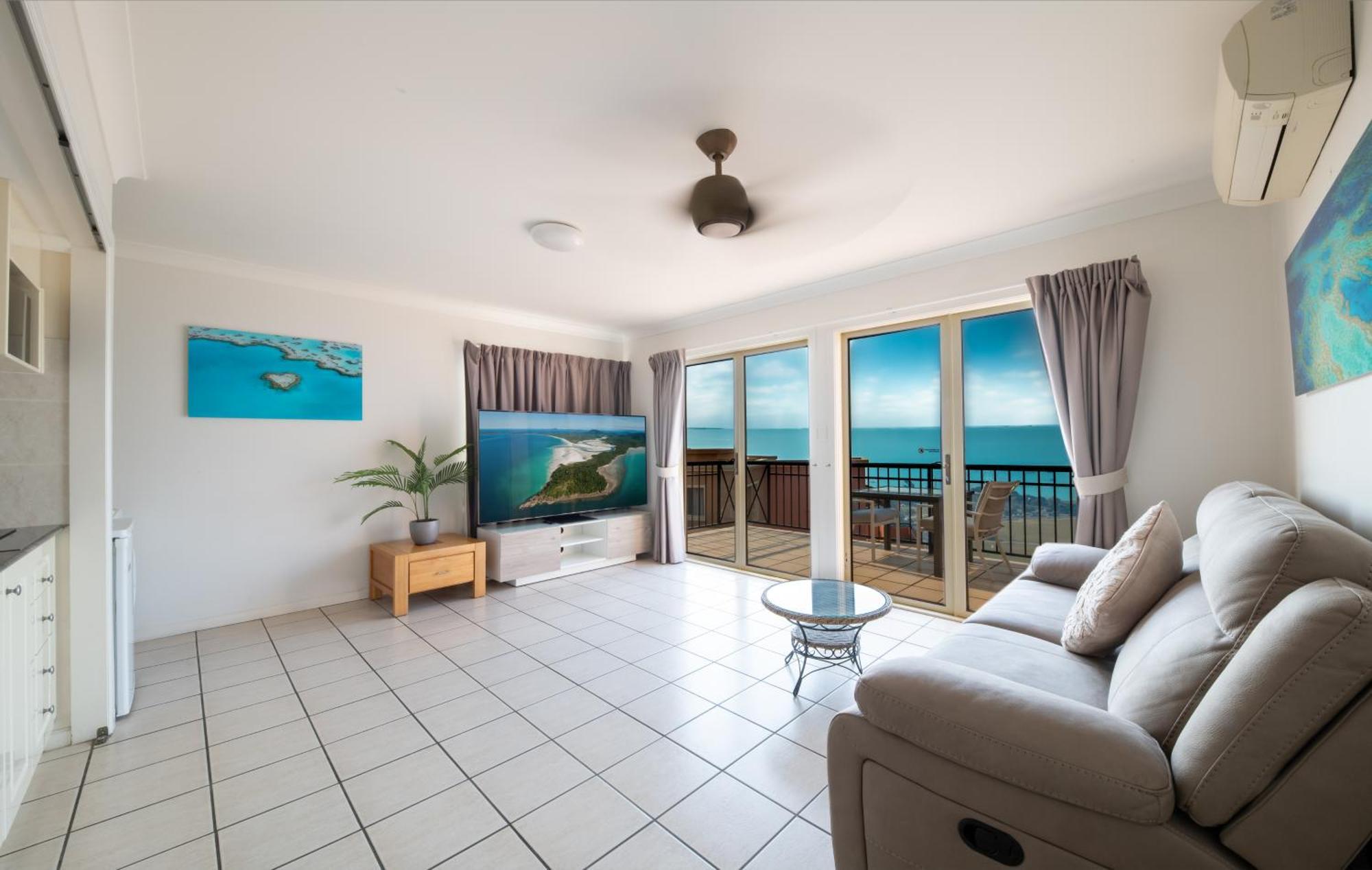 Martinique Whitsunday Resort Эйрли-Бич Экстерьер фото